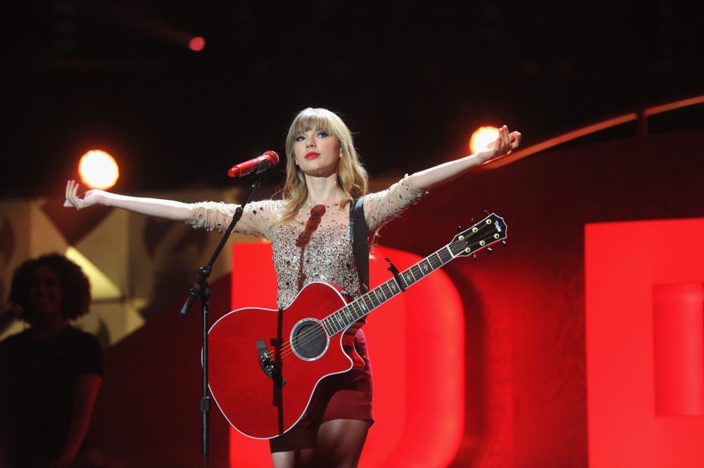 Texas Man Buys, Then Publicly Destroys, $4,000 Taylor Swift Guitar  - The Barbed Wire