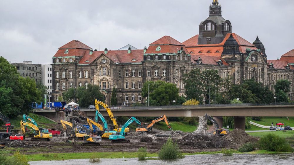 "Wir fahren hier auf Sicht": Räumarbeiten in Dresden sind ein Wettlauf gegen die Zeit