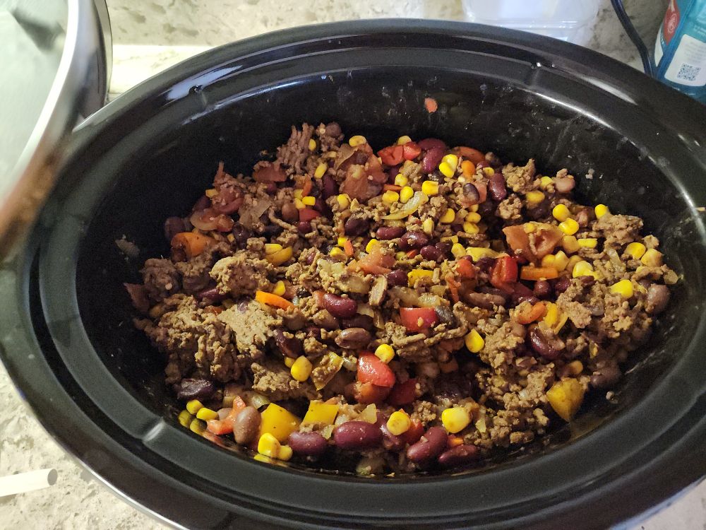 Crock pot with chili 