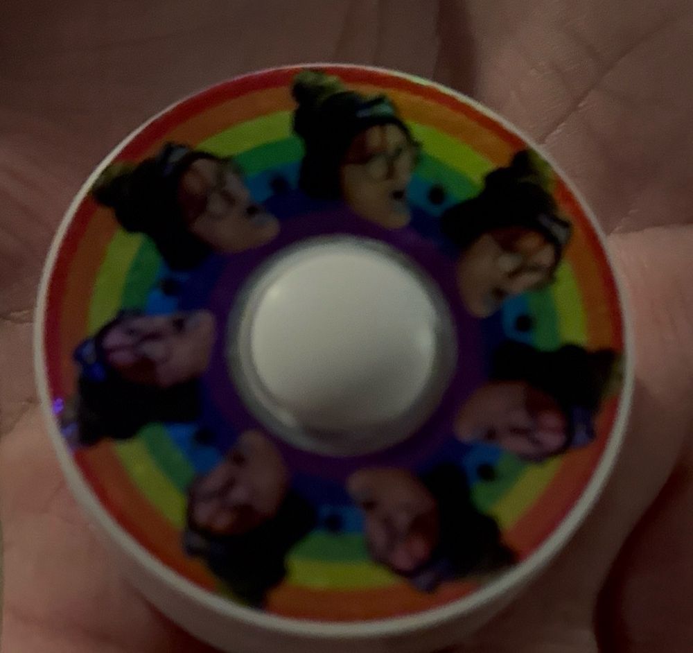 La fameuse boîte à Kit (réf à la run de Ys 8 avec le rire d’une commentateur•rice