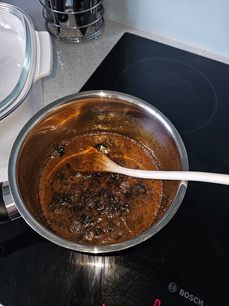 Spicy sticky Asian glaze for ham