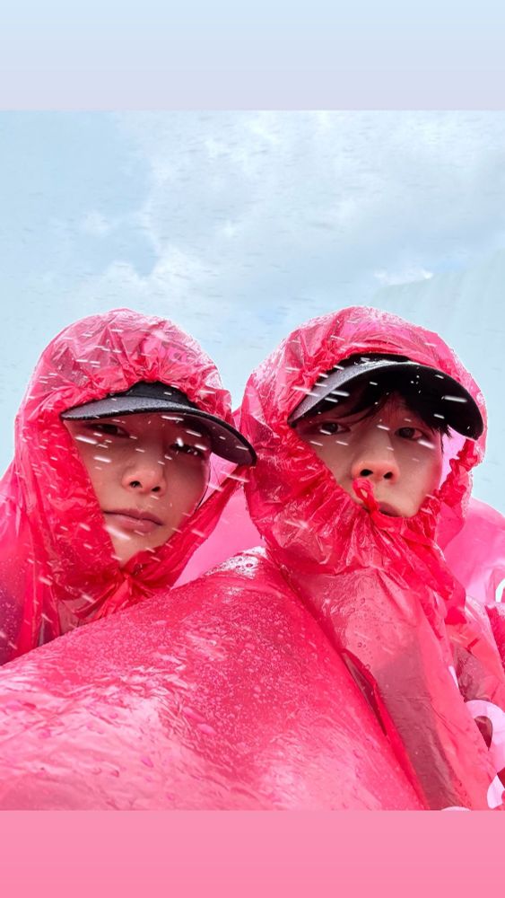 Stray Kids Jeongin and Seungmin