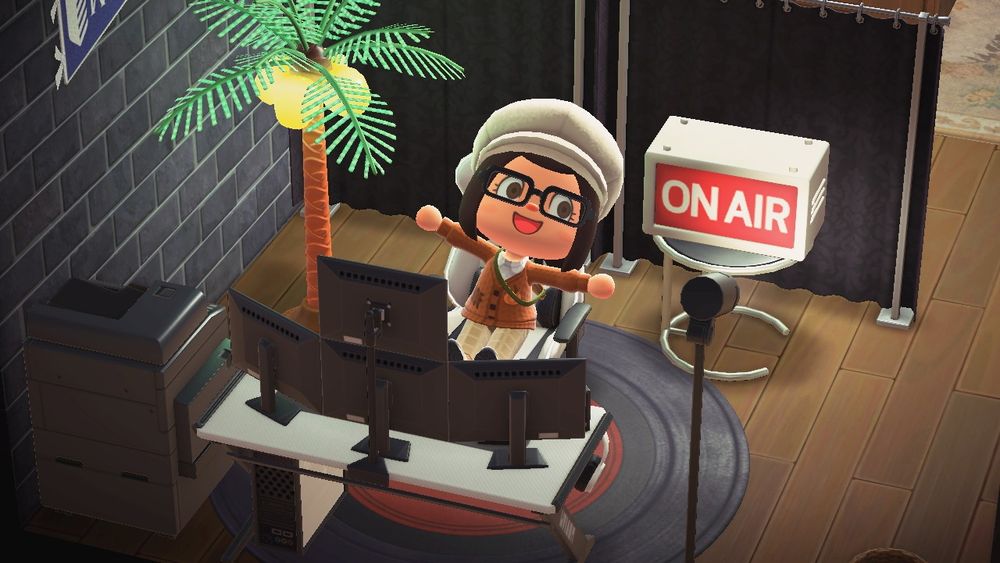 Me on a home studio owned by somebody (I visited a dream island btw)