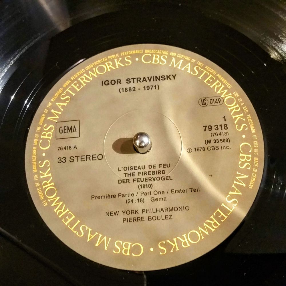 CBS MAsterworks vinyl record label of "Stravinsky: Ballets - Boulez 
1978 CBS Masterworks 79318 3xLP Box" L'Oiseau De Feu Part One 24:18.
