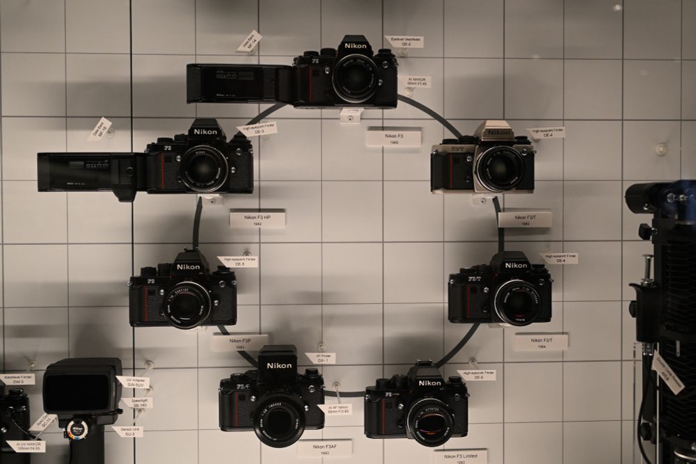 ニコンミュージアムに展示されているフィルムカメラF3シリーズ
