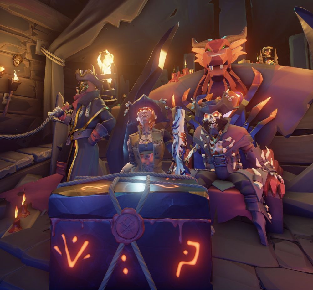 The two of them seem very happy with this fantastic treasure chest.🏴‍☠️❤️‍🔥🏴‍☠️