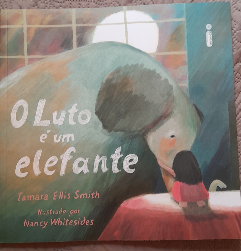 Capa do livro o luto é um elefante dos autoras Tamara Ellis Smith e Nancy whitesides 