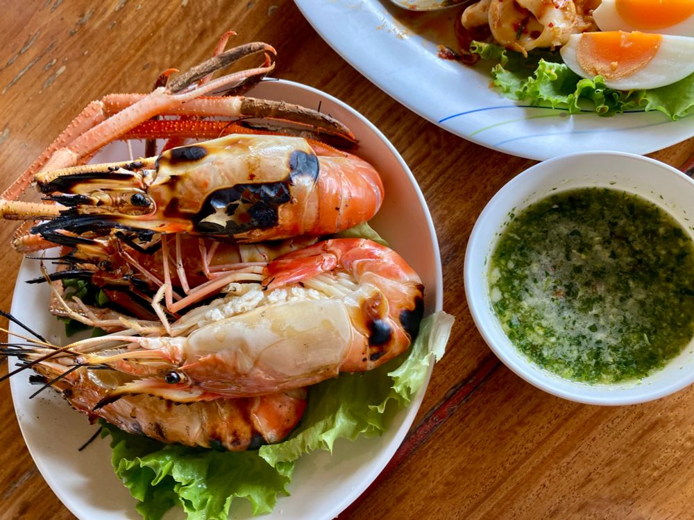 Seafood lunch (giant grilled prawns and chilli sauce)
