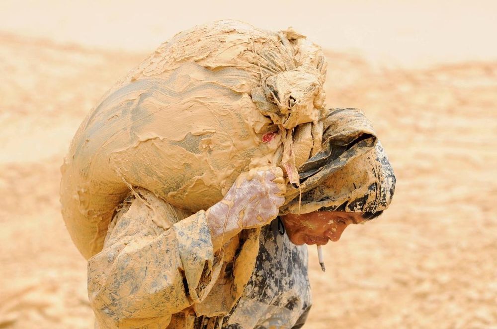 U.S.-China trade truce leaves military-use rare earth issue unresolved