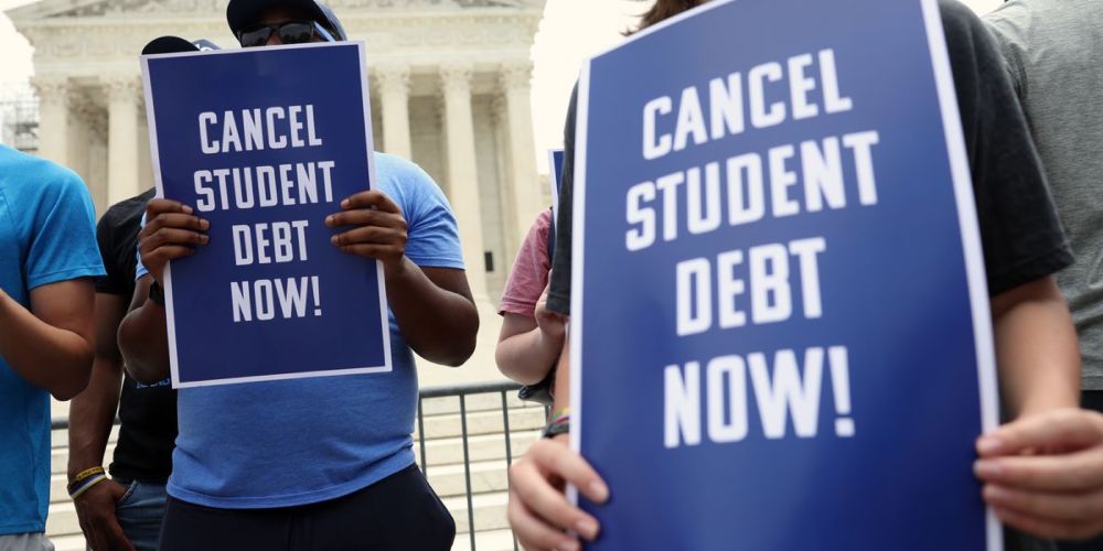 The White House should admit that student debt forgiveness isn’t happening