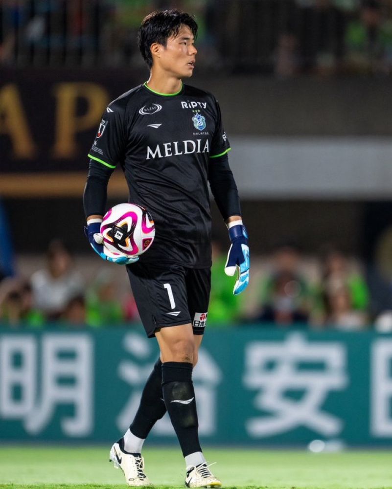 Bum-Keun Song {ソンボムグン} is a new player of Jeonbuk Hyundai