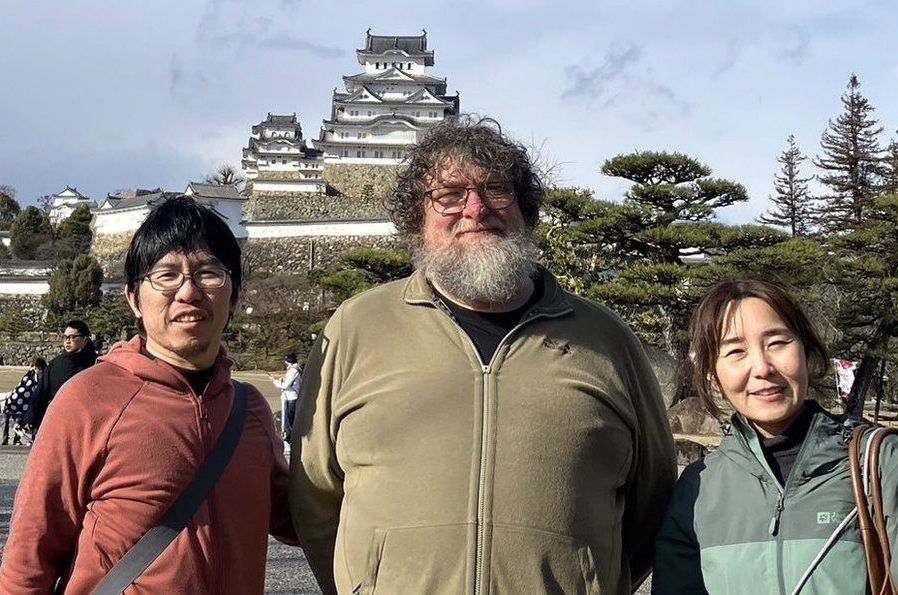 Hideuki Doi, myself and Izumi Katano in front of Himeji Castle