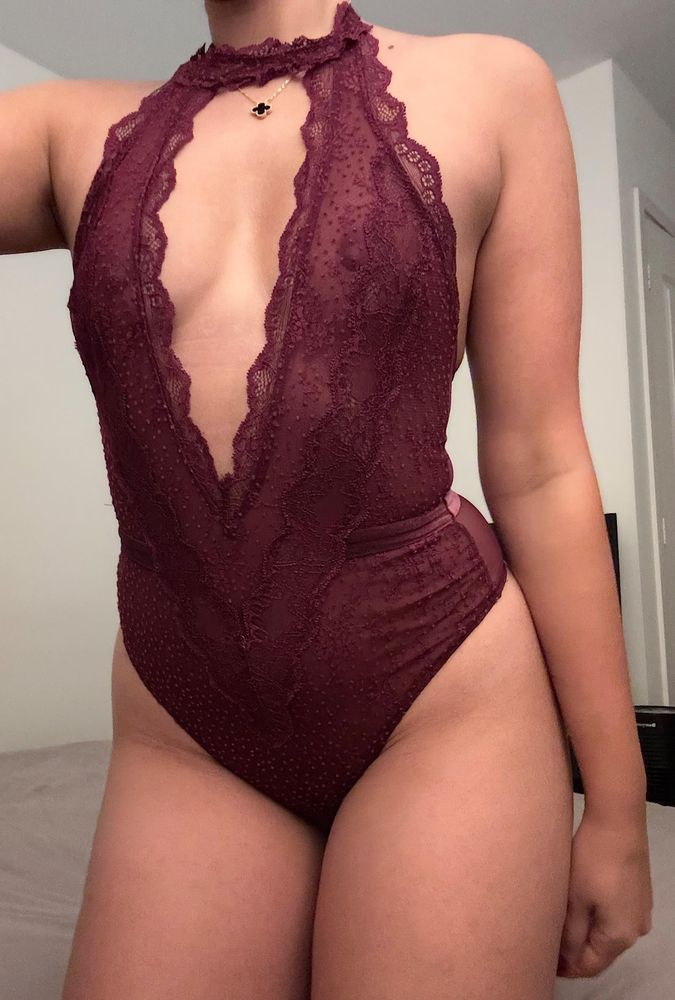 Credit to the original poster Bubblebathbakers who posted this on r/gonewild on December 20th, 2025 at 6:08 AM UTC.