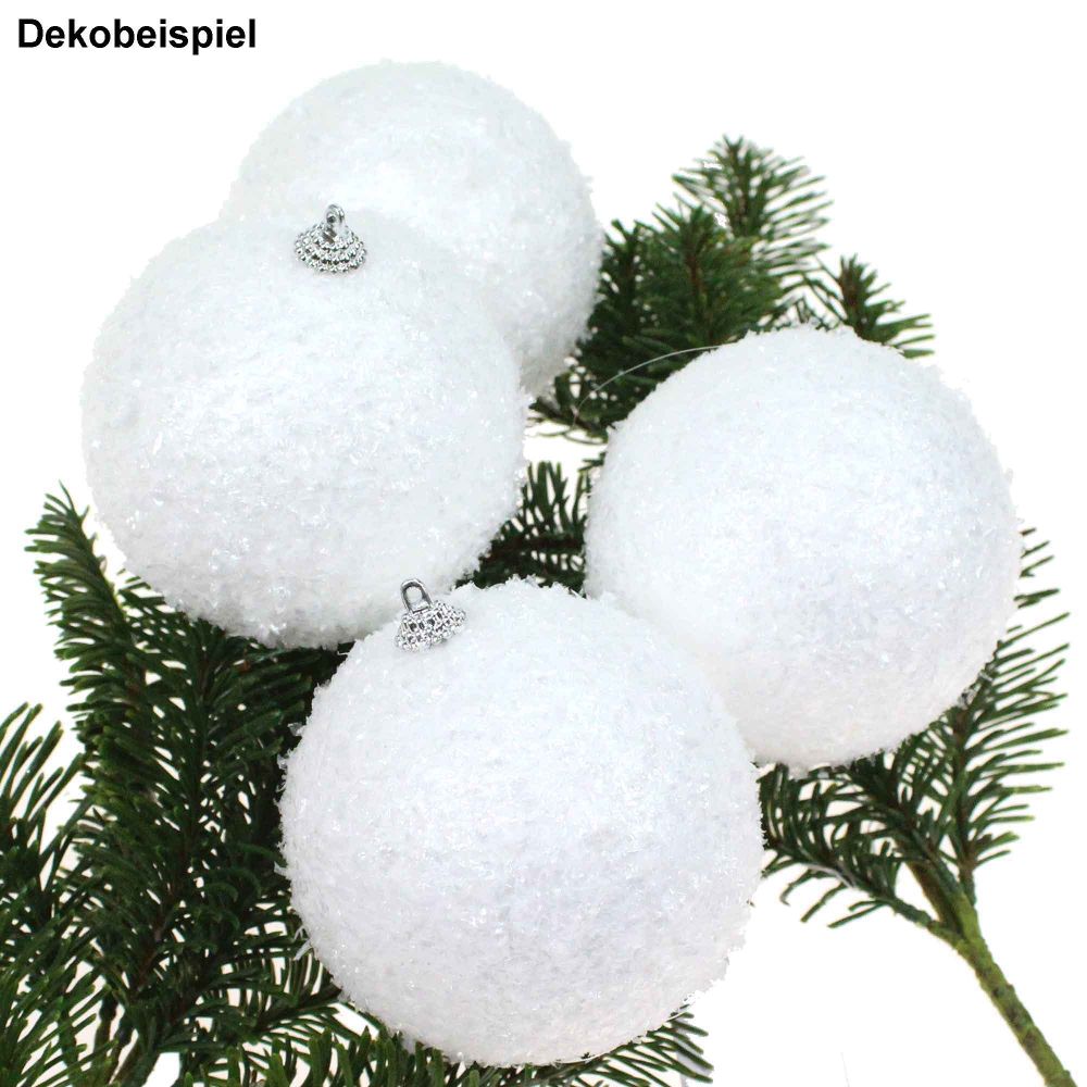 Weihnachtskugeln mit deko schnee