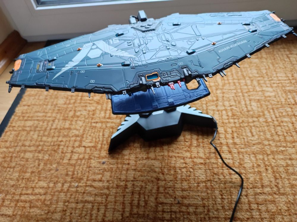 Homeworld 3 collectors edition model: Khar-Kushan mothership with Launchpad open on the bottom side (with blue light)