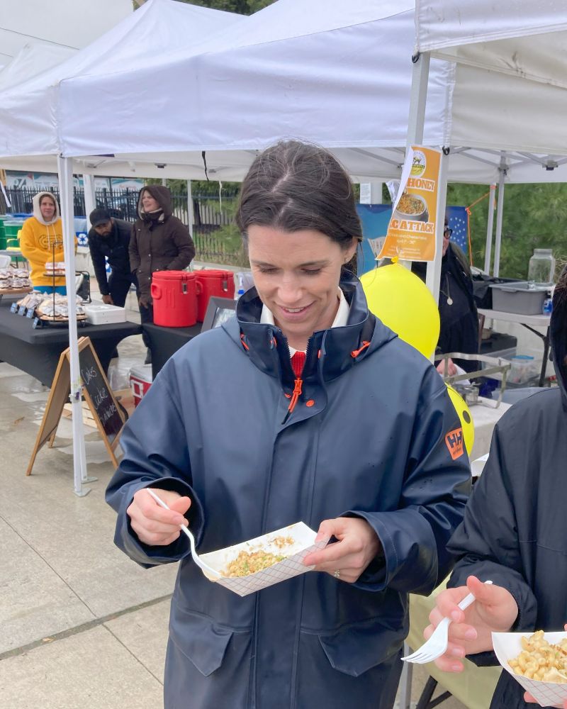 Emma Harrison eating mac and cheese.