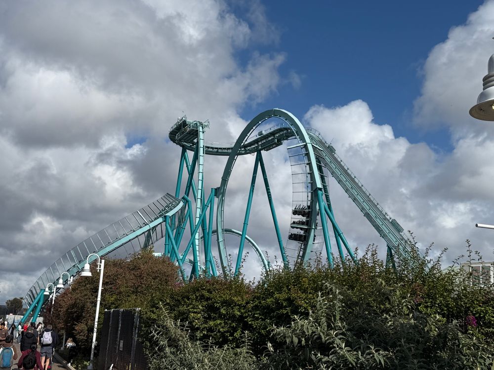 Emperor roller coaster at SeaWorld San Diego 