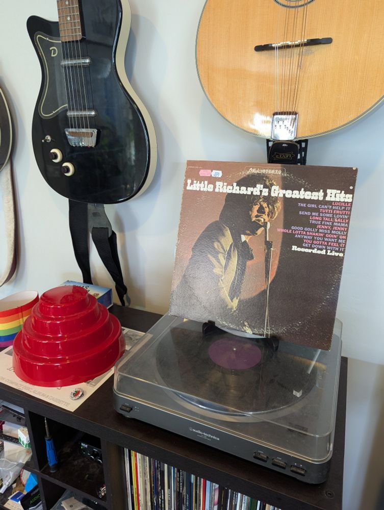 Little Richard's Greatest Hits album on the turntable 