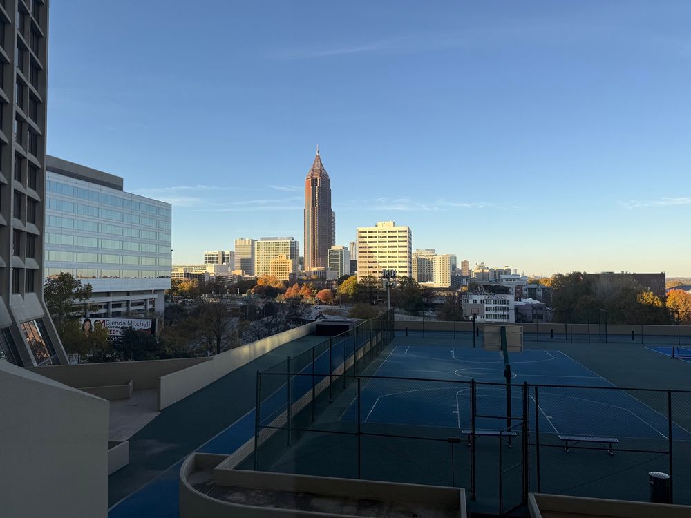 A picture of the downtown Atlanta skyline. 