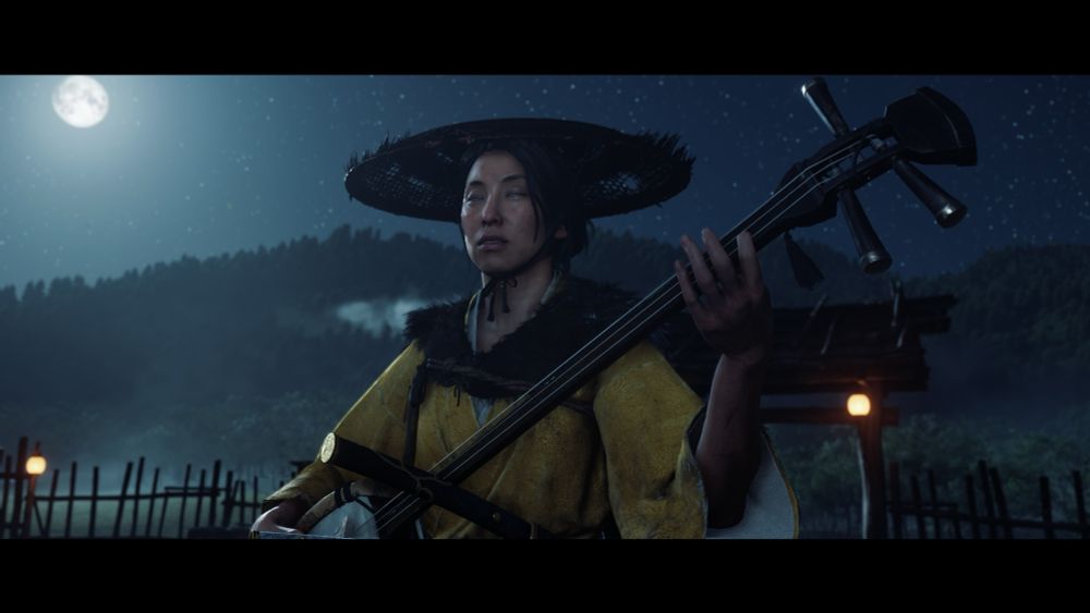 Une femme joue du shamisen sous le ciel étoilé et la lumière de la pleine lune.