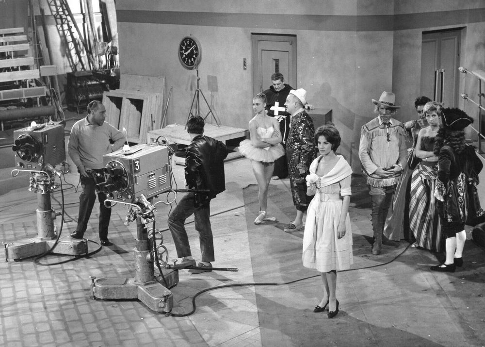 Antonella Lualdi in a scene from "Match contre la mort", 1959