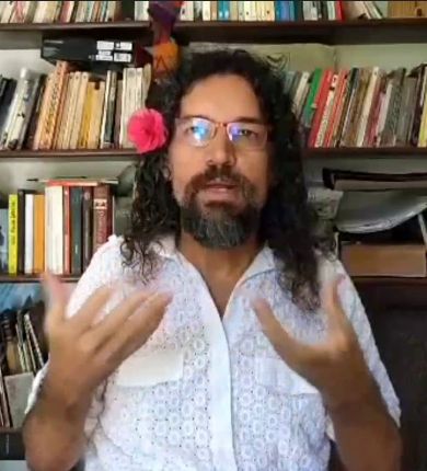 Franciel Cruz gesticulando sobre sua célebre frase acerca da polarização política.