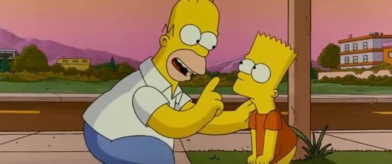 Meme extrait des Simpsons où Homer se penche vers Bart pour le rassurer avec une chose qui est en vrai pas spécialement rassurante (dans l'original il lui dit "the worst day of your life so far")