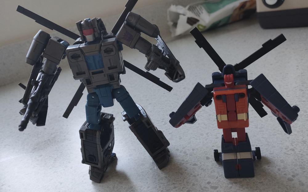 2025 Transformers Vortex with his younger/older cousin/clone from 2001, Ro-Tor, both in robot mode.