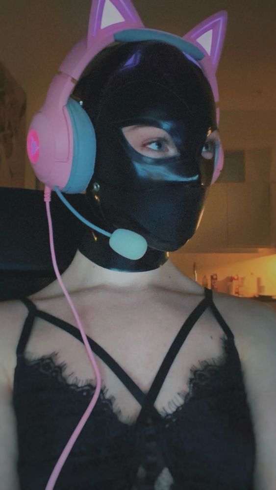 Latex hood