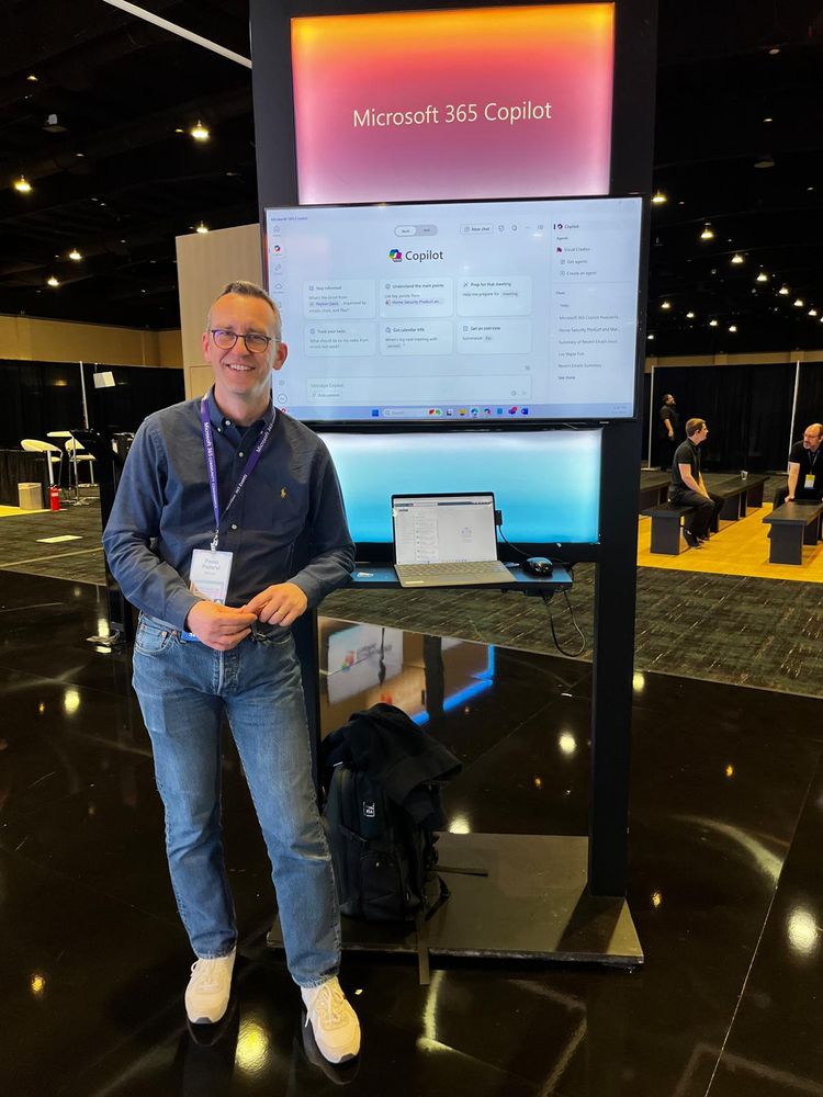 Paolo at the Microsoft 365 Copilot booth