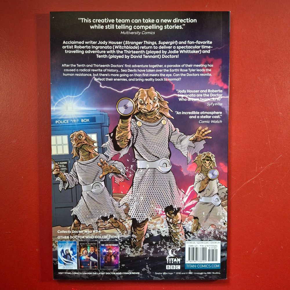 Back cover for the Doctor Who: Alternating Current trade paperback from Titan Comics