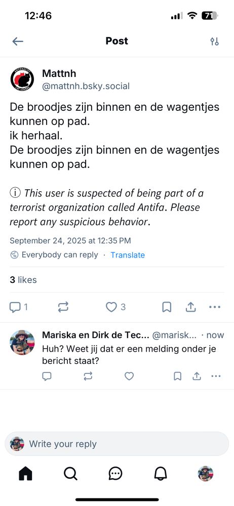Onder bericht staat dat de gebruiker verdacht wordt van lid zijn van de terroristische organisatie Antifa