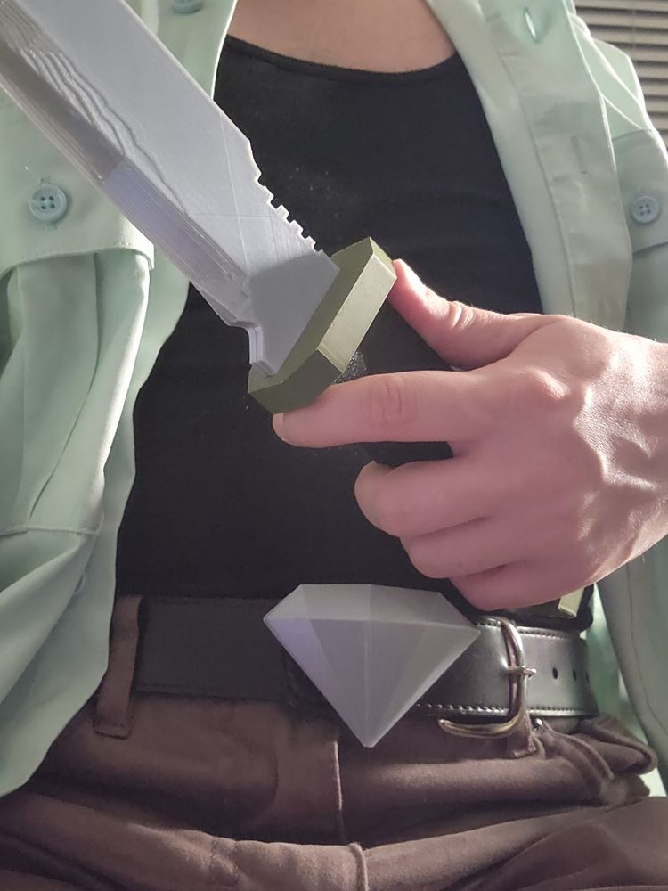 Cosplay test of Strade, from the more recent adult game YKMET: Strade. Includes a 3D printed knife