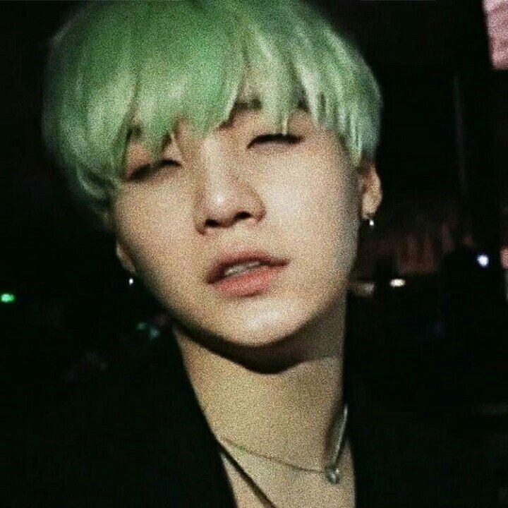 Yoongi fetus, with green hair
