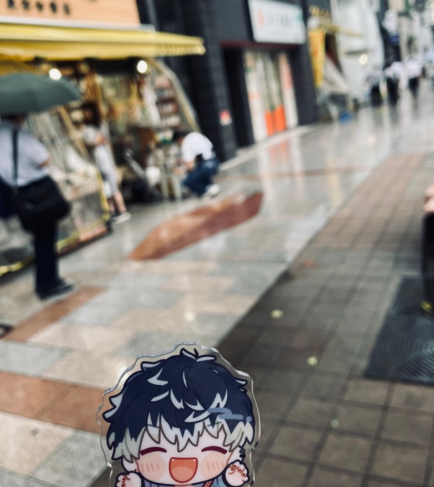 ととまめ百アクスタ in 雨の古書店街