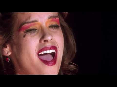 Mulholland Drive (2001) - Llorando [HD]