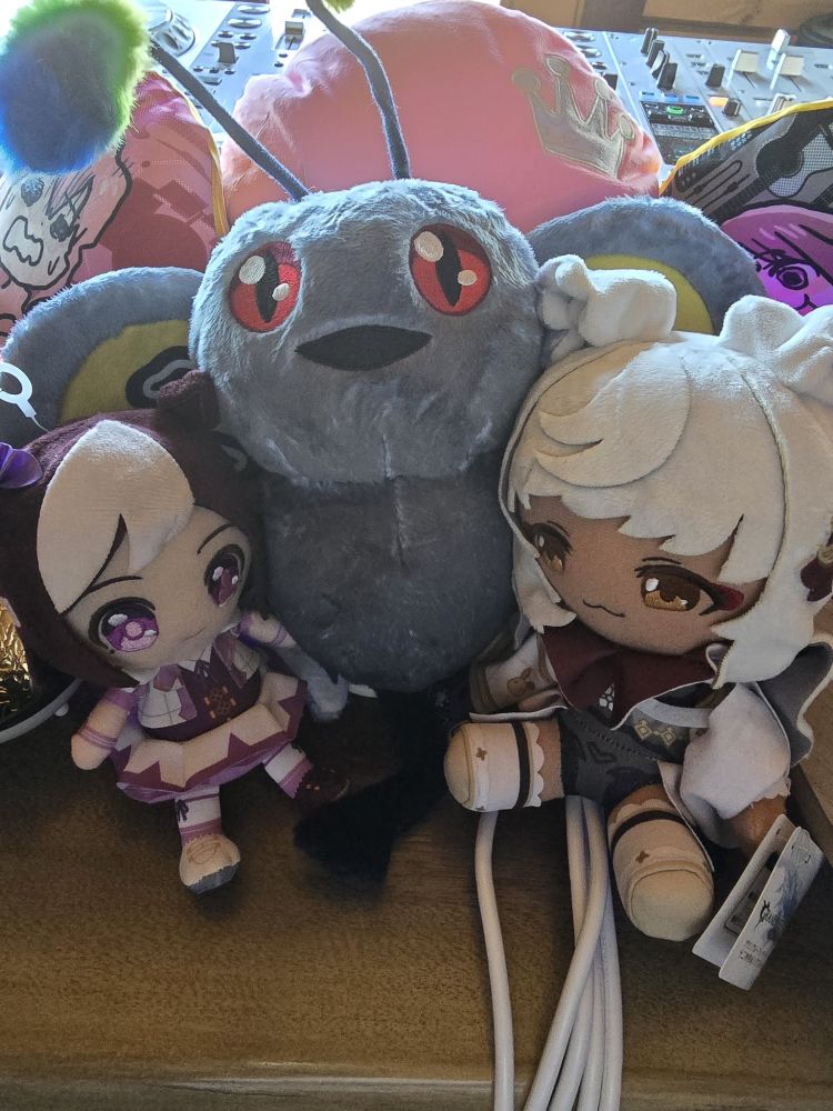 plushies: mothman chillin with special week umamusume and makura granblue fantasy