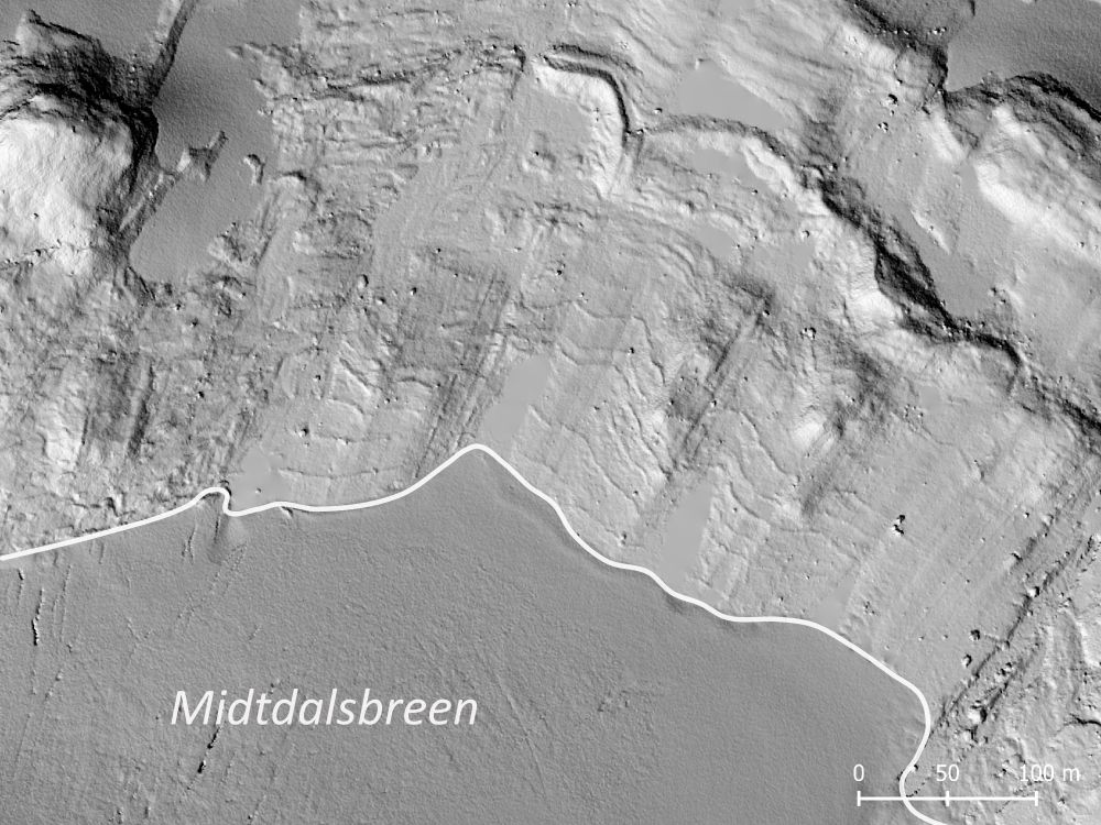 Shaded relief map of Midtdalsbreen's forefield reveals minor morains; ridges of max 1 m high and 2-3 m wide.