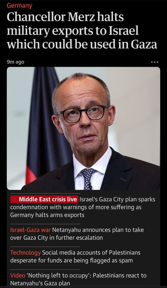 Newspaper headline saying «Germany: Chancellor Merz halts military exports to Israel which could be used in Gaza»