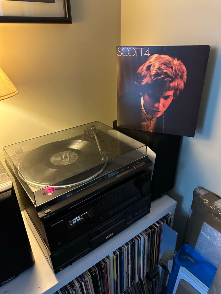 pic of Technics turntable and Scott Walker’s Scott 4