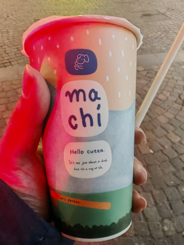 bubble tea from machi machi in paris