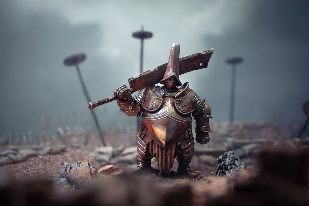 A Cauldron Knight miniature sculpted by Saint Decent. 