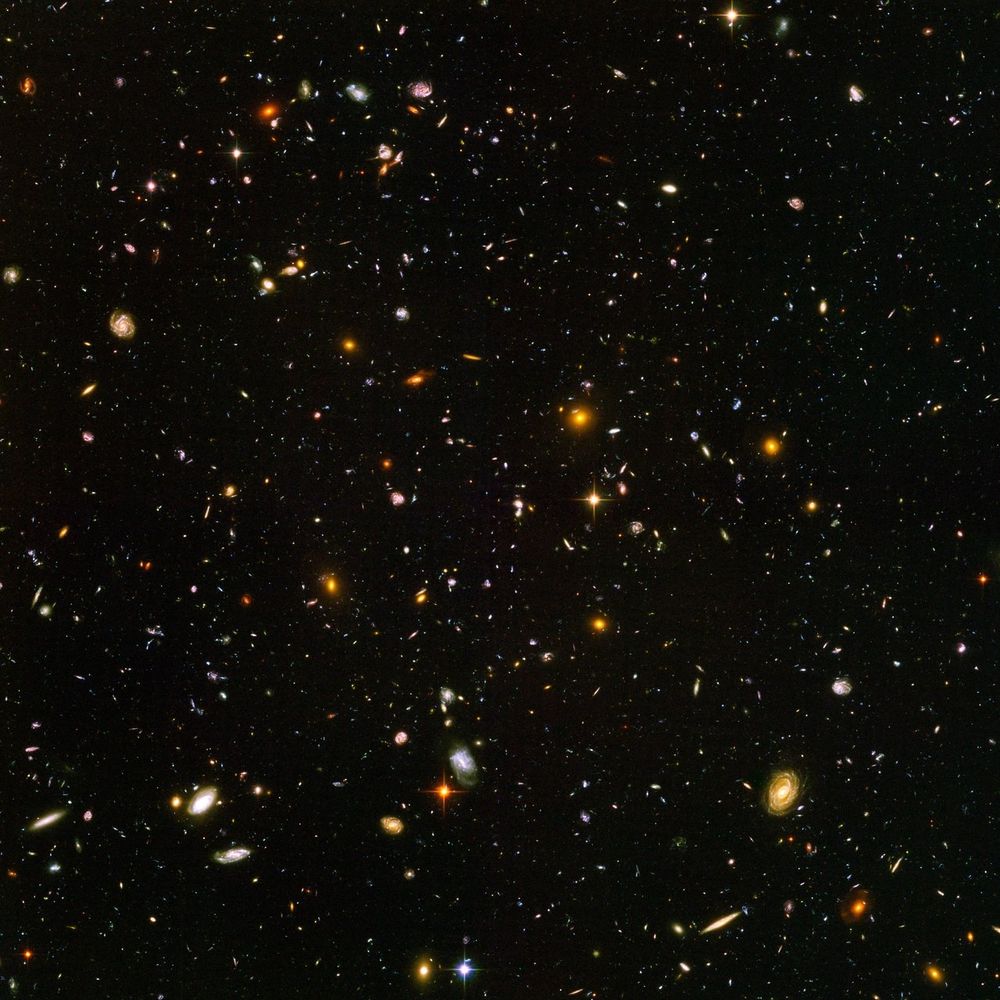 Hubble Ultra Deep Field / NASA, ESA, and S. Beckwith (STScI) and the HUDF Team