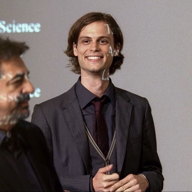 Spencer Reid de Mentes Criminales en la temporada 4