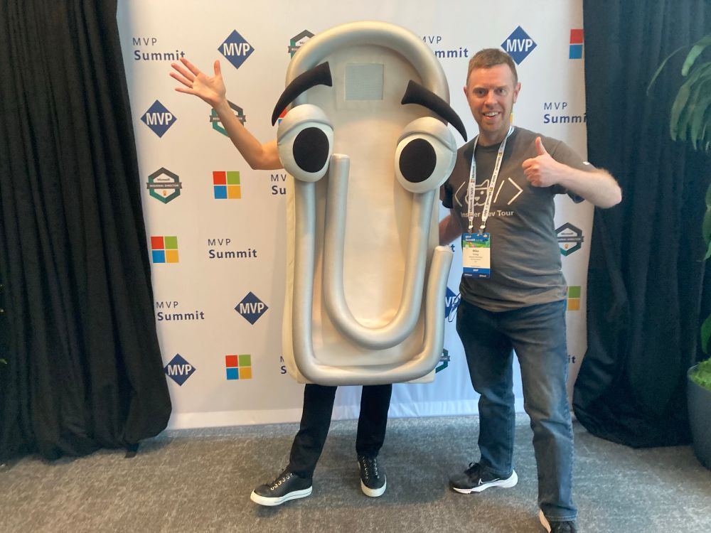 Clippy and Mike Irving posing for a photo together!