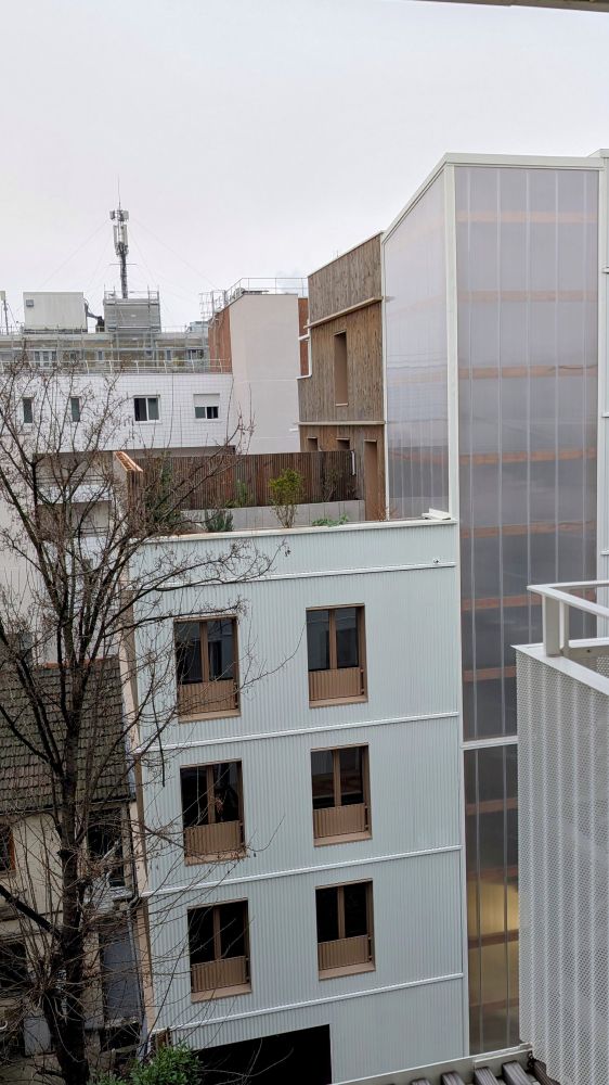 Vue générale de la résidence en BRS à Saint-Denis. Facade Ossature Bois.