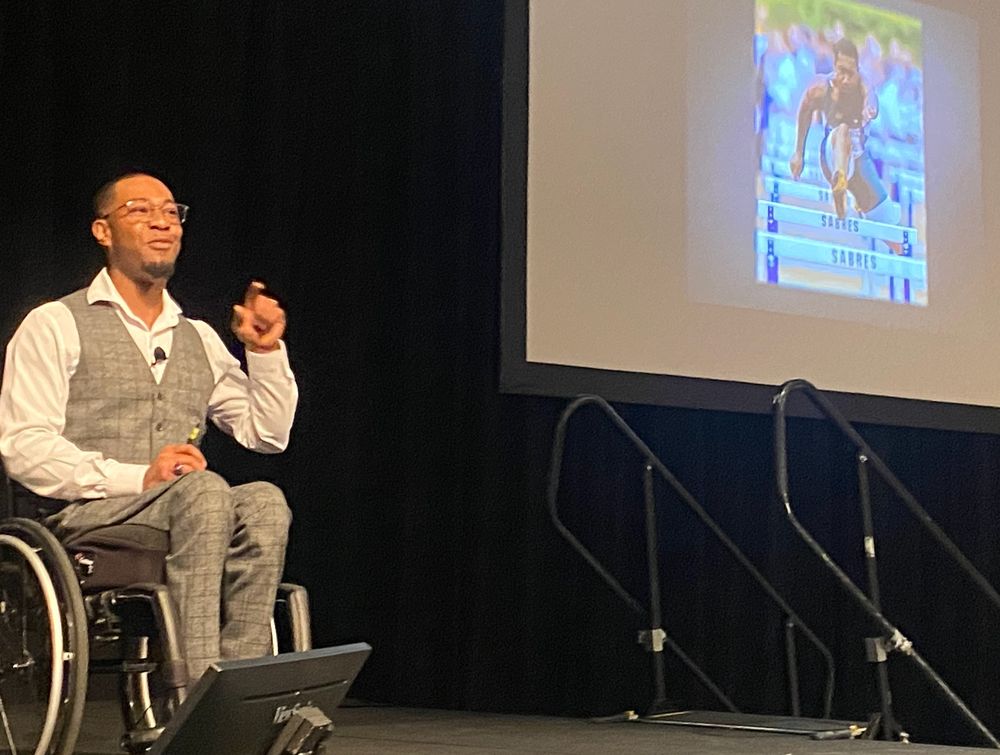 Anthony Lue speaking to ASET attendees