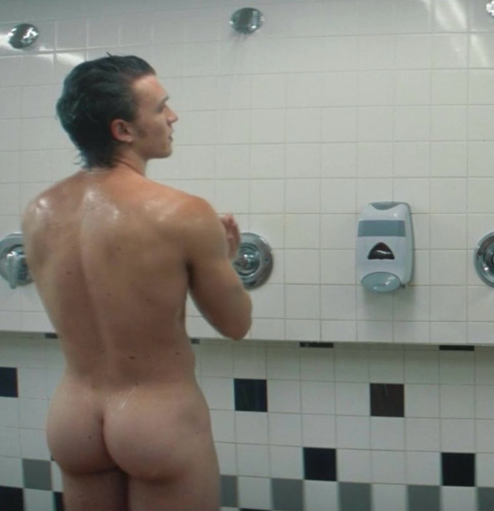 Connor Storrie naked in the showers #HeatedRivalry