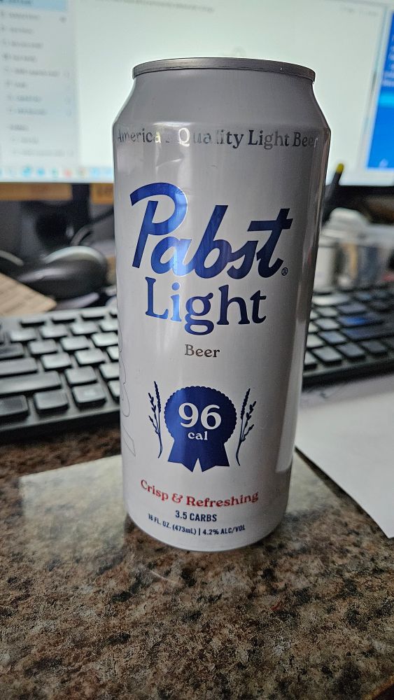 Can of Pabst Light beer