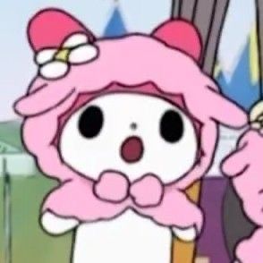 My Melody wearing a fluffy My Sweet Piano coat. Her mouth is open in a surprised gasp. 